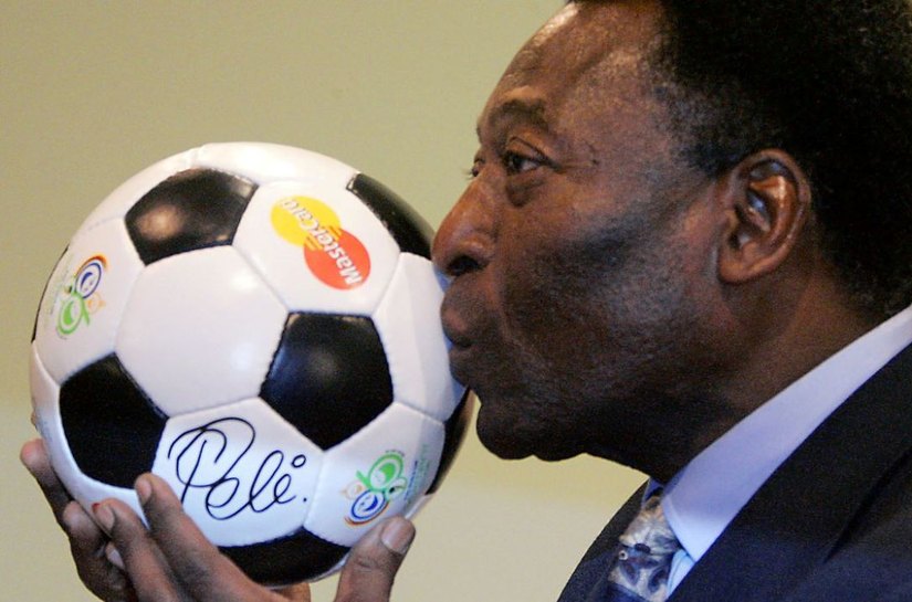 Rei do futebol, Pelé morre aos 82 anos