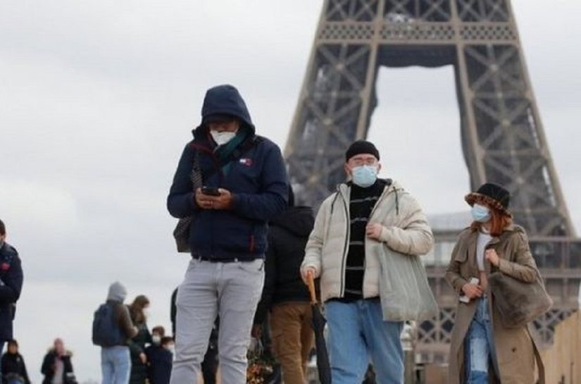Ômicron: nova variante se espalha pela Europa na 'velocidade de um raio', diz primeiro-ministro da França