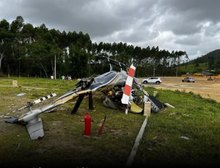 Queda de helicóptero com cinco pessoas a bordo deixa feridos em SC