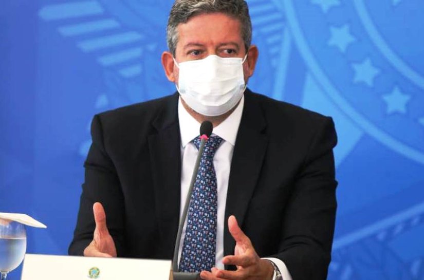 Fachin cobra Aras e diz que PGR não pode desistir de denúncia contra Lira