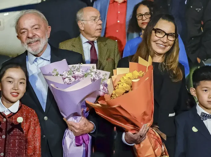 Lula se reúne com empresários chineses em Pequim