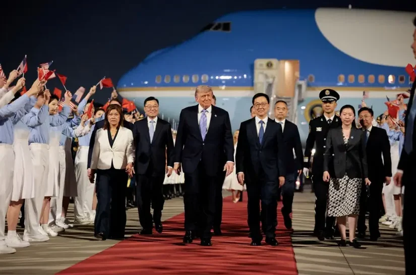 Trump na China: Irã, Taiwan e comércio estão na agenda das negociações com Xi