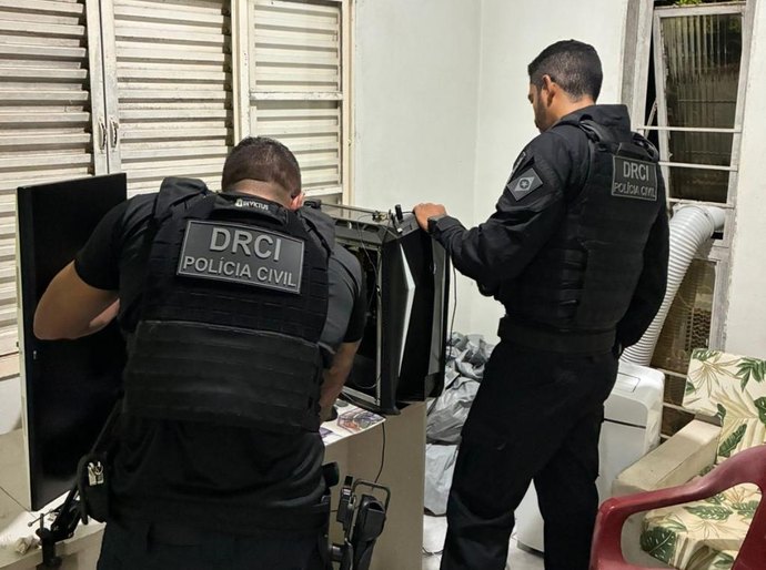 Polícia Civil desarticula grupo criminoso que usava IA para invasões e fraudes eletrônicas