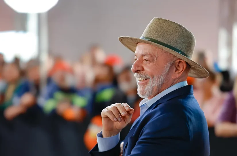 Real Time: Lula lidera contra todos os adversários no 1º turno