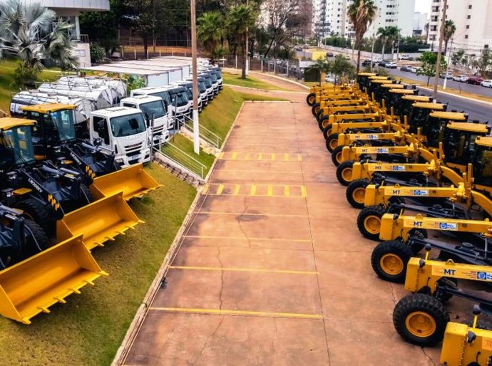 Governo de MT realiza maior entrega da história da agricultura familiar: R$ 106 milhões em equipamentos