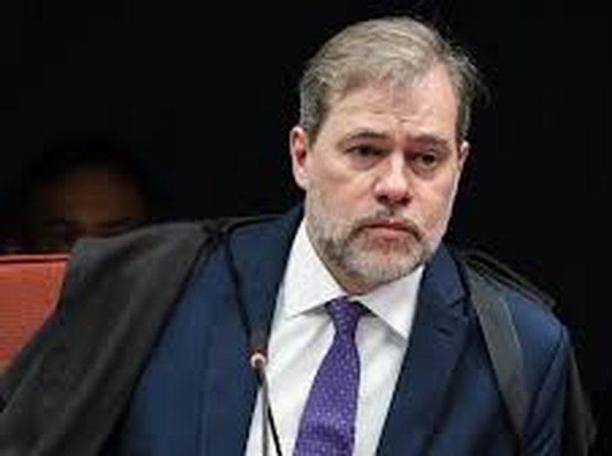 Toffoli dá prazo de 10 dias à Câmara para explicar PEC da Blindagem