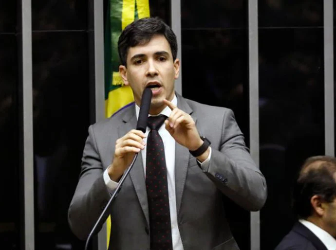 Deputado investigado em fraude do INSS teria recebido R$ 14,7 mi em propina