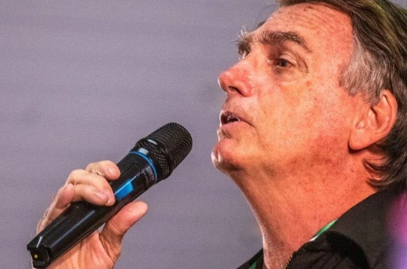 PF pretende ouvir Bolsonaro antes de concluir investigação