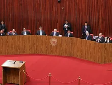 TSE tem 3 a 1 para proibir posts sobre fake news de Nossa Senhora