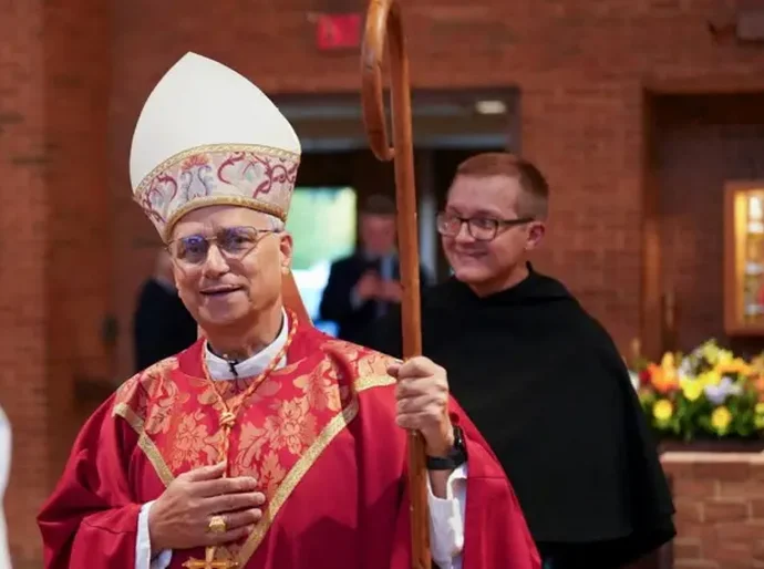 'Eleição de Leão 14 é uma reposta do Vaticano a Trump': o que novo papa significa para presidente dos EUA