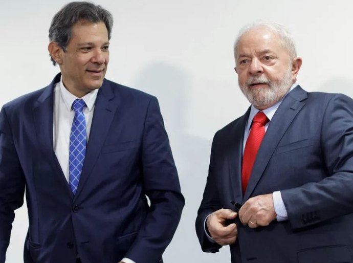 Haddad diz que renúncias causam rombo de R$ 32 bilhões e se reúne com Lula para encaminhar proposta