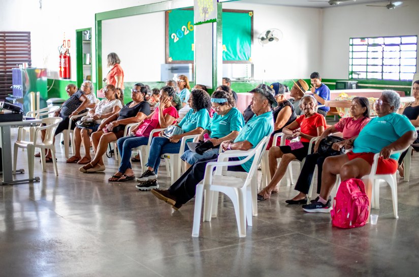 Prefeitura de Cuiabá faz Cine Pipoca e fortalece convivência entre idosos