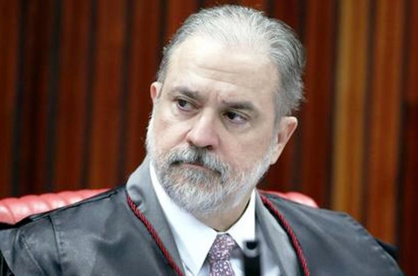 Procuradores avaliam formar 'frente ampla' após críticas de Aras à Lava Jato