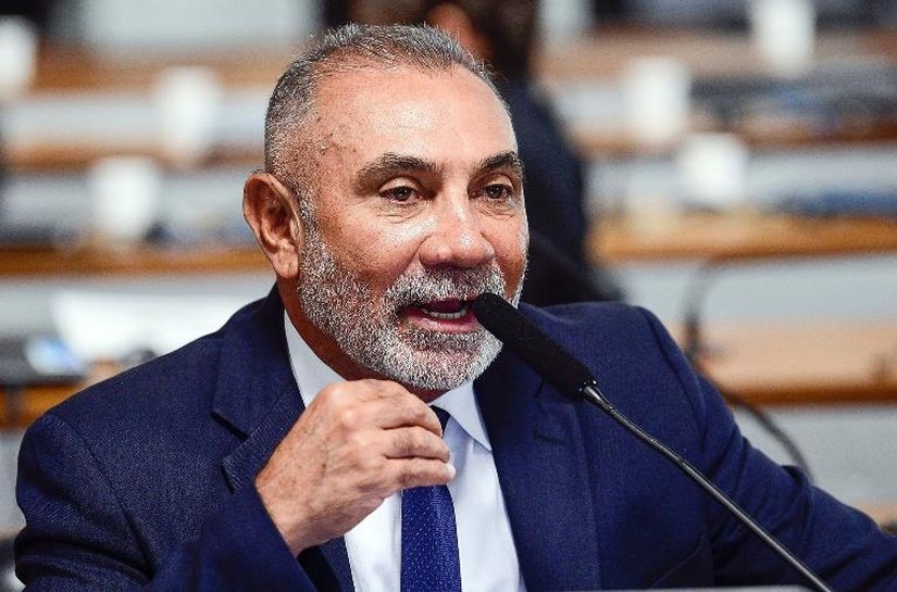 Polícia tenta prender ex-senador Telmário Mota, suspeito de mandar matar mãe da própria filha