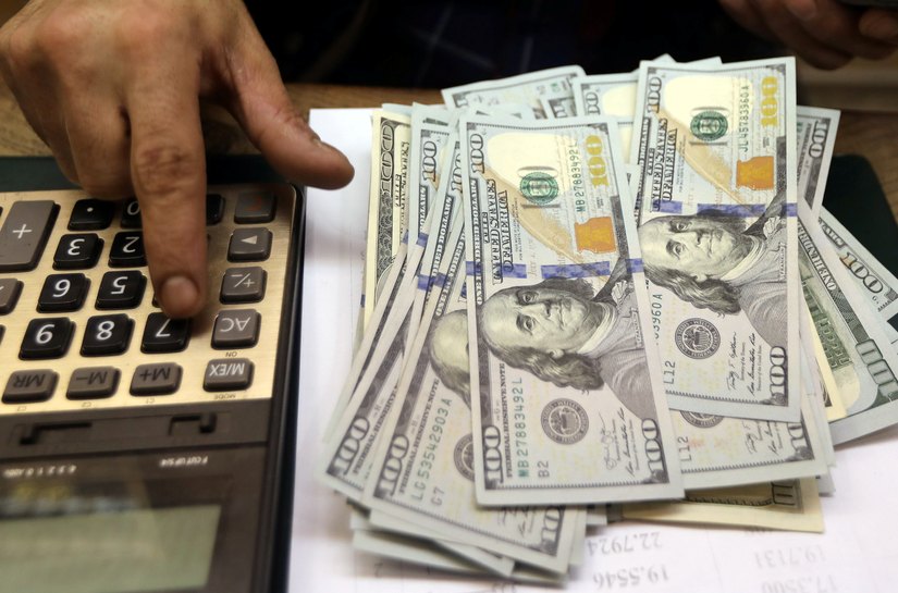 Ibovespa bate 140 mil pontos e renova recorde; dólar tem menor valor em mais de 1 ano