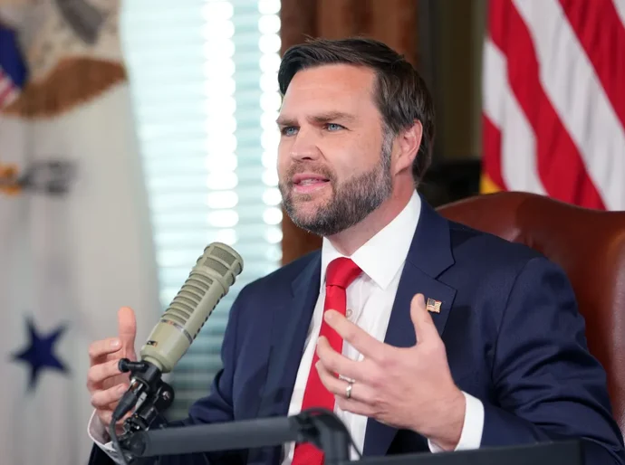 Vance afirma que os EUA fizeram muito progresso nas negociações com o Irã