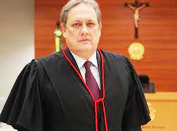 Piora estado de saúde de Desembargador de MT pela Covid 19; médicos decidem intubá-lo
