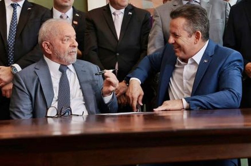 Mendes viaja a Brasília para encontro com presidente Lula e participa de cerimônia de lei de Incentivo às Escolas de Tempo Integral