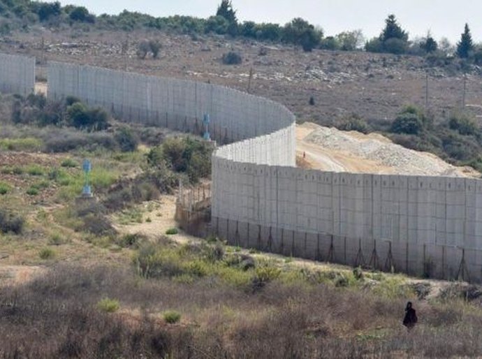 Exército de Israel e Hezbollah trocam fogo na fronteira do Líbano