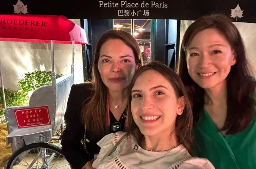 Primeira-dama de MT apresenta projetos sociais a empresária na China