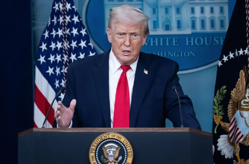 Trump ordena seguro para comércio marítimo e sugere escolta em Ormuz