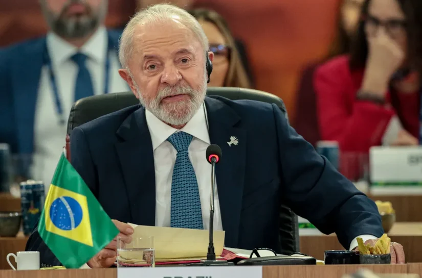 Lula pede a ministros postura “firme” e “sóbria” em debate com EUA
