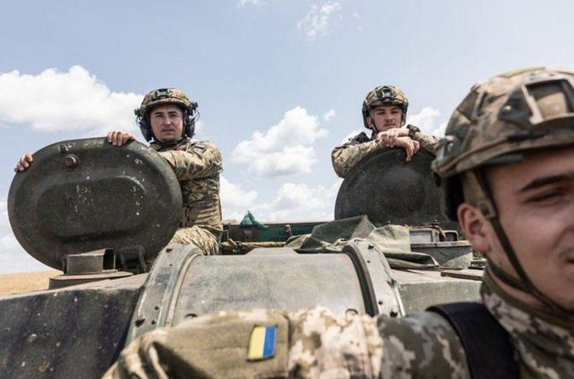 Ucrânia virou 'trágico laboratório' para tecnologia de guerra, diz ministro britânico