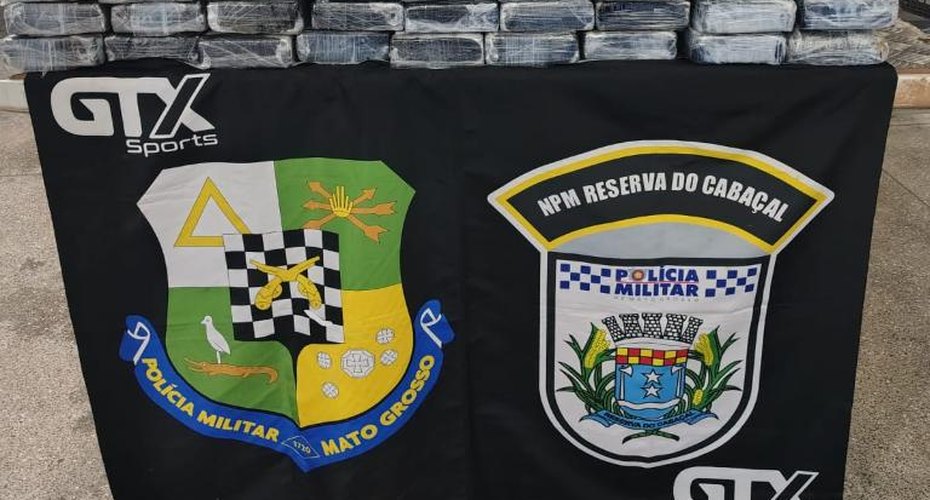 Polícia Militar localiza aeronave e apreende 78 tabletes de cocaína na Reserva do Cabaçal, MT
