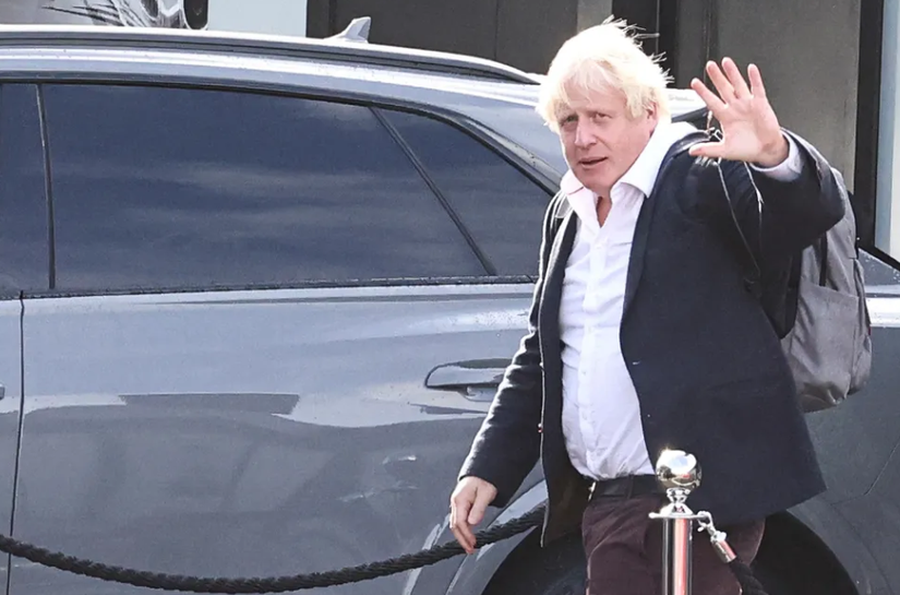 Boris Johnson renuncia ao cargo de membro do parlamento britânico