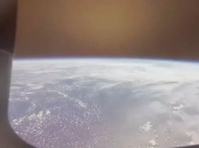 A arriscada volta da Artemis 2: como astronautas pilotaram 'bola de fogo' de volta à Terra, passo a passo