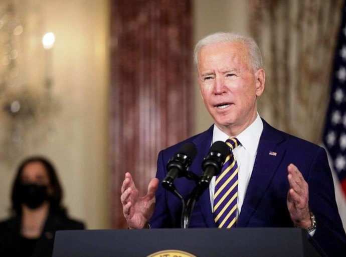 Biden impõe novas sanções à Rússia em resposta à interferência nas eleições