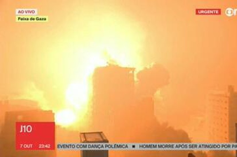 Conflito entre Israel e Hamas entra no 2º dia com novas explosões; mais de mil pessoas morreram