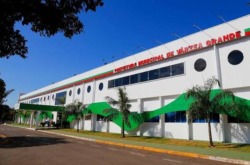 Caos financeiro em Várzea Grande: prefeita decreta calamidade após bloqueio de R$ 19 milhões e rombo bilionário ameaçar município e DAE