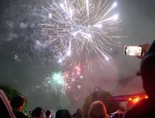 Já é Ano Novo: Países comemoram chegada de 2026; veja