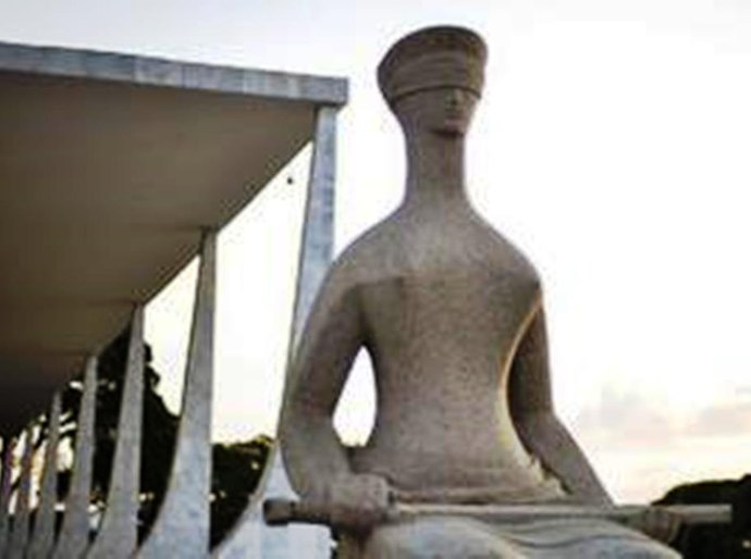 Supremo completa 130 anos convocado a garantir direitos e buscar autocontrole