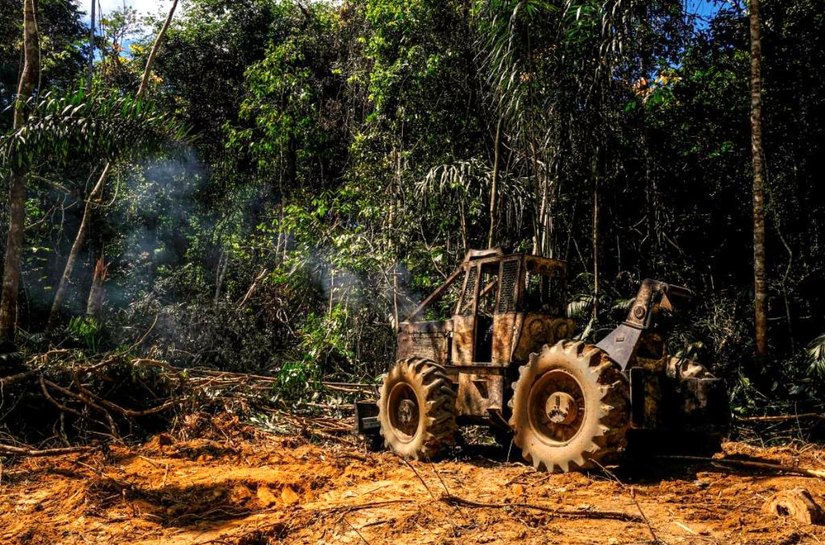 Mendes lança mais uma etapa da Operação Amazônia contra crimes ambientais em MT