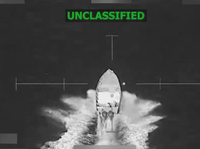 Ataque dos EUA a embarcações no Pacífico deixa cinco mortos