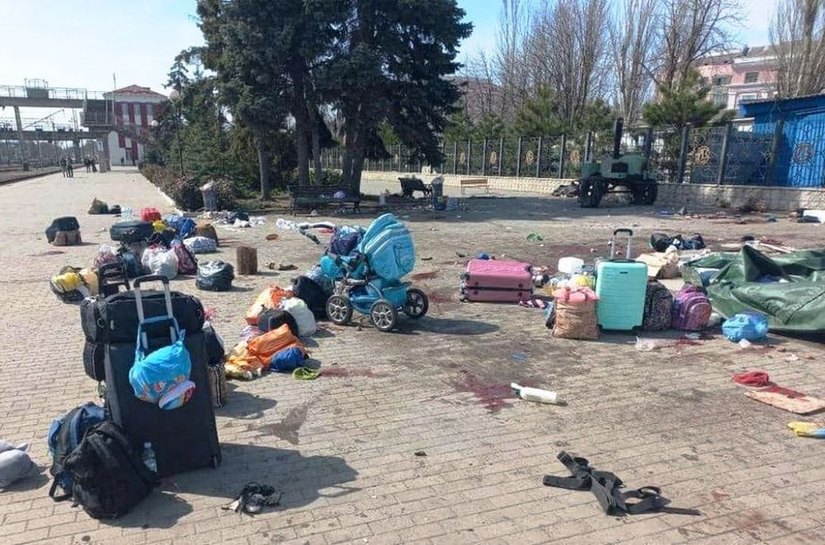 Ucrânia diz que 50 morreram em ataque a estação ferroviária