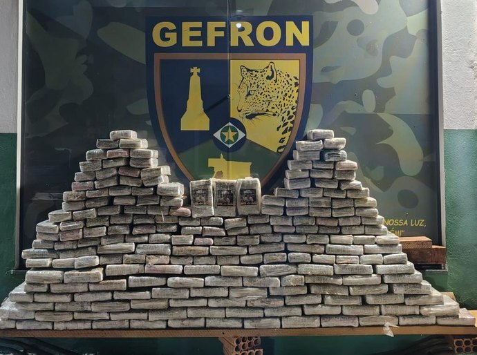 Ação integrada apreende 210 kg de drogas e dá prejuízo de R$ 843 mil às facções criminosas