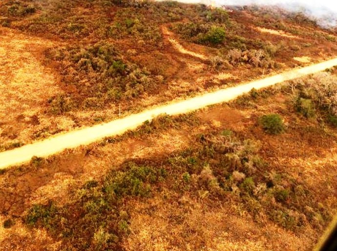 Corpo de Bombeiros é acionado para conter incêndio no KM 103 da Transpantaneira