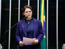 Coronel Fernanda acusa Judiciário de proteger Lula e dispara após cancelamento de debate: “Flávio tem que ganhar no 1º turno