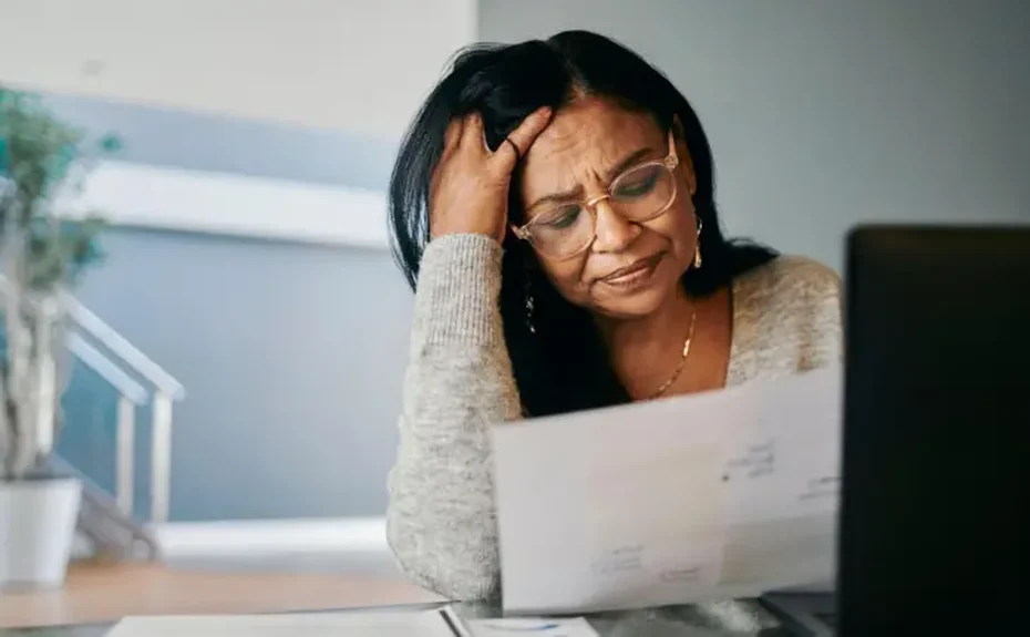 'Meu nome está sujo em 5 bancos por causa de bets': a angústia de brasileiros em meio ao endividamento recorde