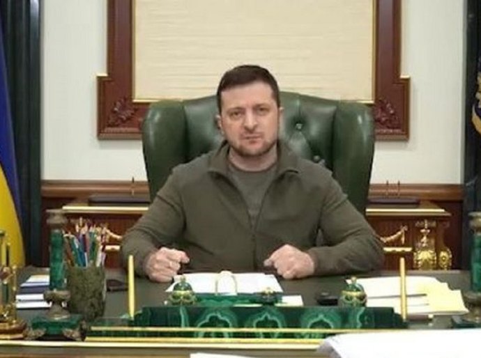 Guerra na Ucrânia: Zelensky afirma que 1.300 soldados do país já morreram nos combates