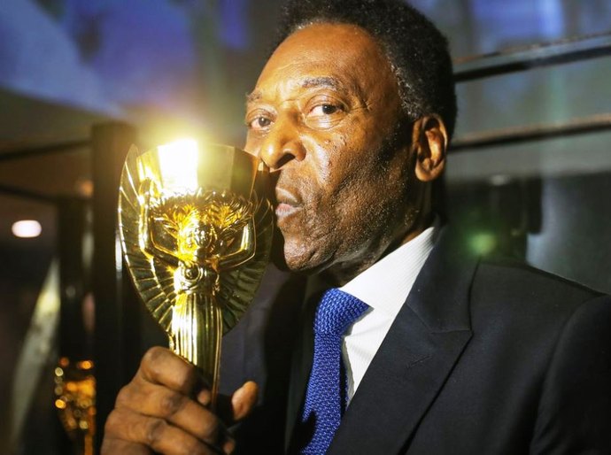 Pelé 80 anos: vida longa ao rei do futebol