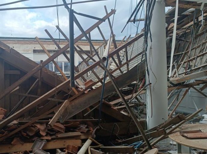 Tempestade Idalia ganha força e deve atingir Flórida como furacão
