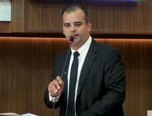 ILDE VENCE GUERRA DE BASTIDORES, LEVA 27 VOTOS E ABILIO REAGE: “EXISTEM DOIS ILDES”