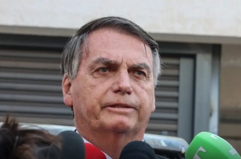 Moraes autoriza Bolsonaro a ir ao velório da mãe do presidente do PL