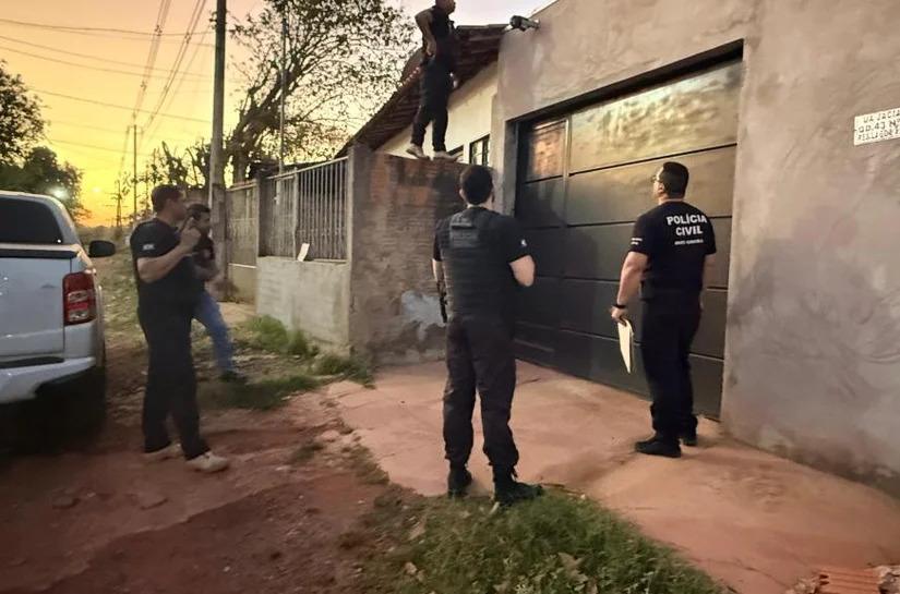 Polícia faz operação no bairro CPA 3, em Cuiabá, e prende 19 em golpe de vendas de carros
