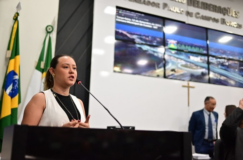 Psicóloga alerta, na tribuna da Câmara de Cuiabá, sobre prevenção ao suicídio