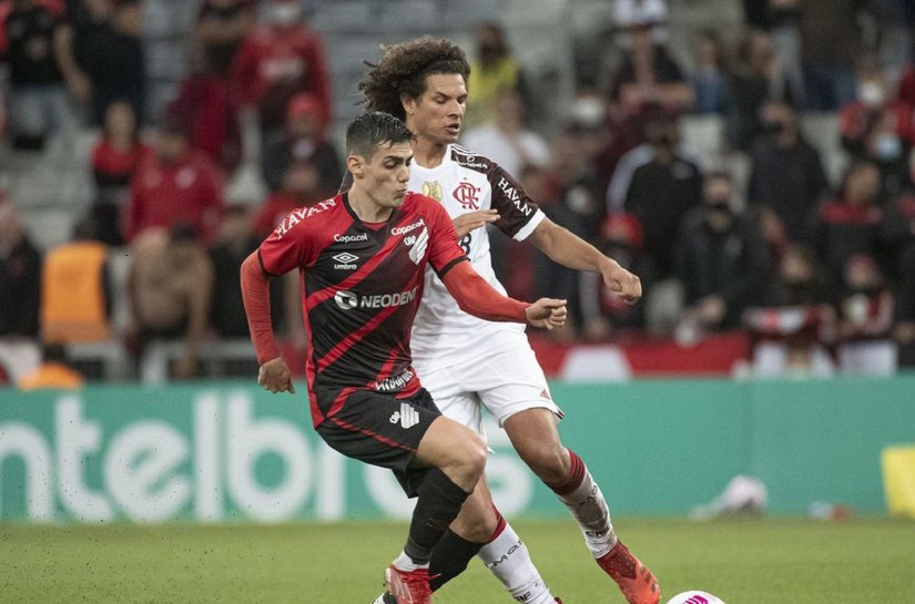 Flamengo e Athletico-PR disputam vaga na final da Copa do Brasil